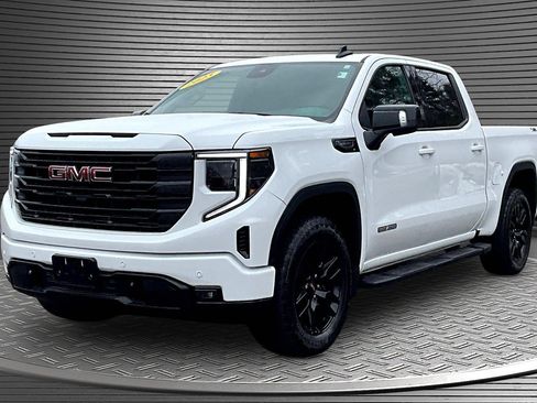 Used 2025 GMC Sierra 1500 Elevation w/ Elevation Premium Package image 3