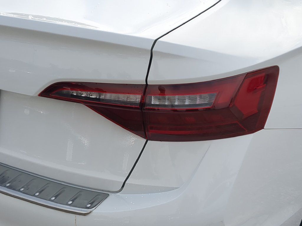 Certified 2024 Volkswagen Jetta S FWD image 8