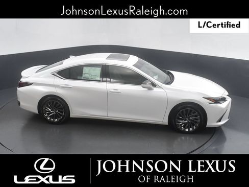 Certified 2025 Lexus ES 300h Ultra Luxury FWD image 29