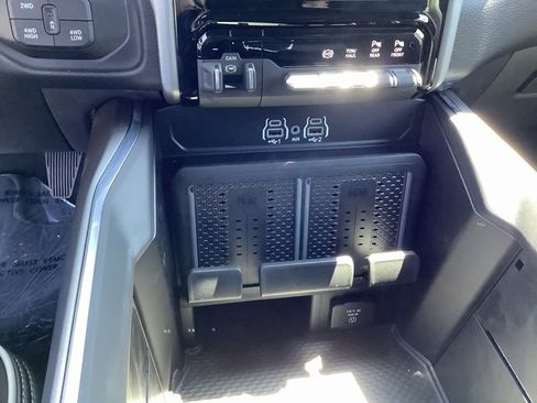 New 2025 RAM 2500 Laramie image 15