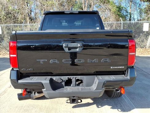 Certified 2025 Toyota Tacoma TRD Off-Road image 7