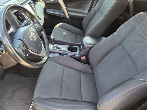 Used 2017 Toyota RAV4 LE Plus image 19