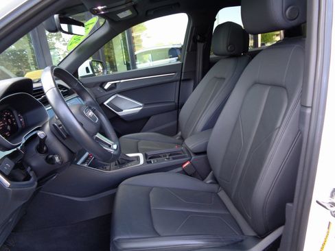 Used 2024 Audi Q3 2.0T Premium image 9