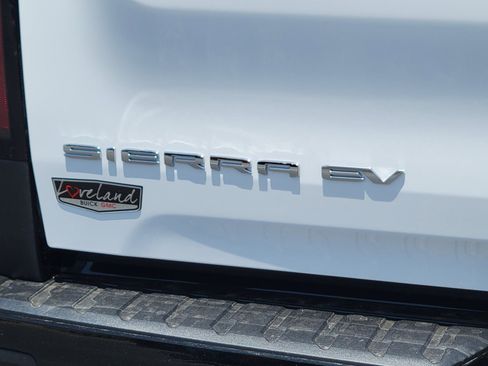New 2026 GMC Sierra EV Elevation image 10