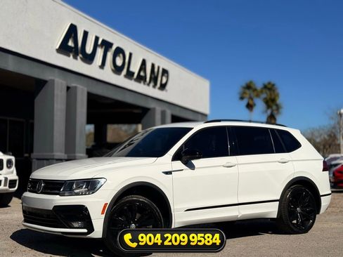 Used 2021 Volkswagen Tiguan SE FWD image 1