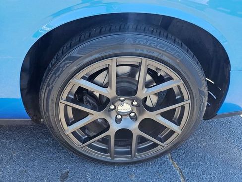 Used 2016 Dodge Challenger R/T Scat Pack RWD image 11