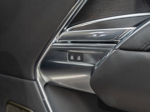 Used 2022 Land Rover Range Rover Long Wheelbase First Edition image 39