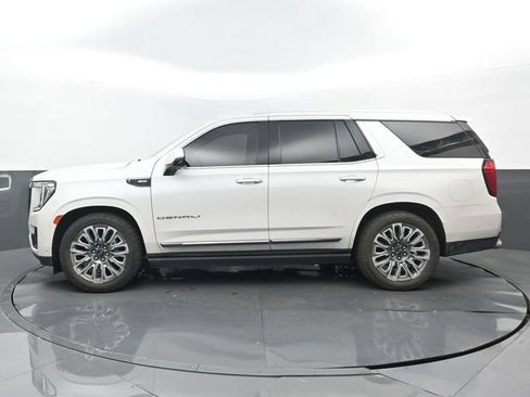 Used 2023 GMC Yukon Denali Ultimate AWD/4WD image 7