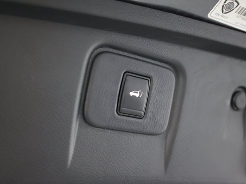 Used 2017 Nissan Murano Platinum w/ Platinum Technology Package FWD image 43