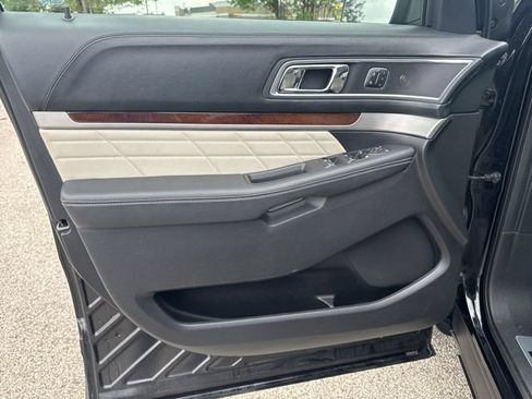 Used 2016 Ford Explorer Platinum AWD/4WD image 16