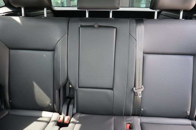 Used 2020 Volkswagen Atlas Cross Sport SEL AWD/4WD image 18