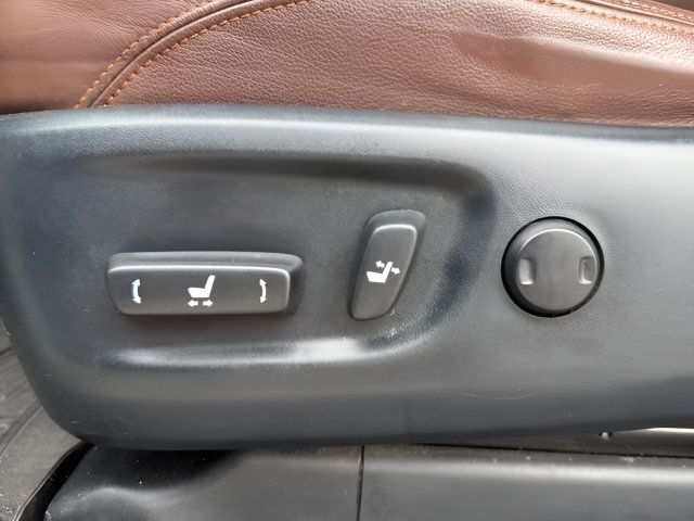 Used 2019 Toyota 4Runner Limited AWD/4WD image 13