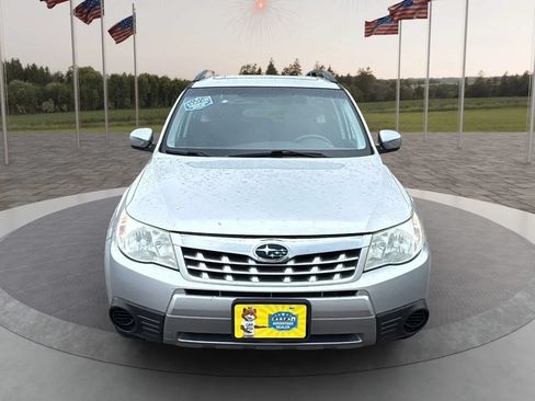 Used 2012 Subaru Forester 2.5X Premium w/ All-Weather Pkg AWD/4WD image 2