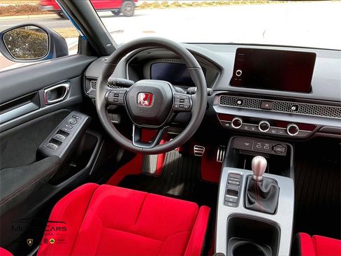 Used 2025 Honda Civic Type R image 7