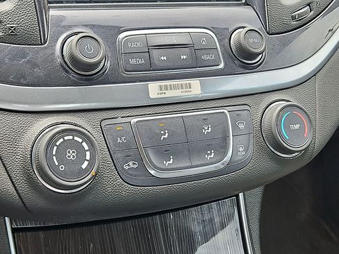 Used 2019 Chevrolet Impala LS FWD image 23