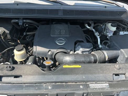 Used 2009 Nissan Titan SE RWD image 28