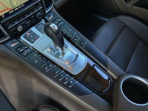 Used 2016 Porsche Panamera 4S w/ Premium Package Plus image 29