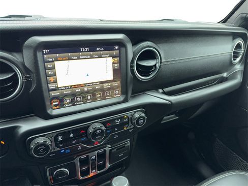 Used 2023 Jeep Wrangler Unlimited Sahara w/ Cold Weather Group image 23