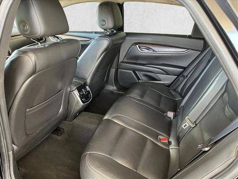 Used 2019 Cadillac XTS Luxury image 10