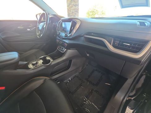 Used 2023 GMC Terrain AT4 image 27