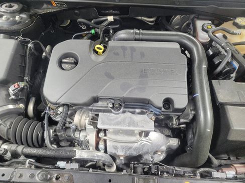 Used 2022 Chevrolet Malibu RS image 30