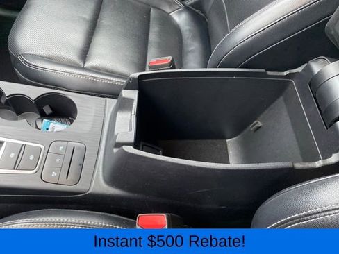 Used 2022 Ford Escape Titanium image 15