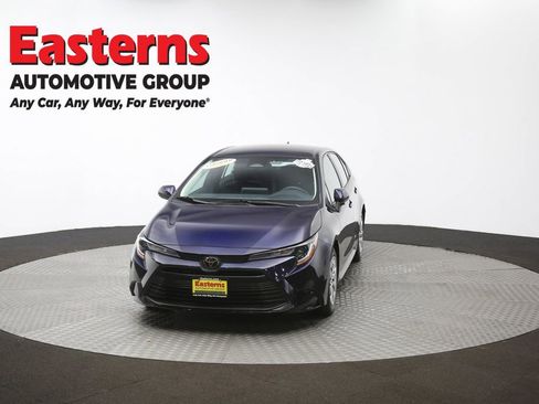 Used 2023 Toyota Corolla LE image 52