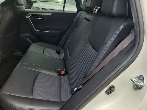Used 2019 Toyota RAV4 XSE w/ XSE Weather Package AWD/4WD image 17