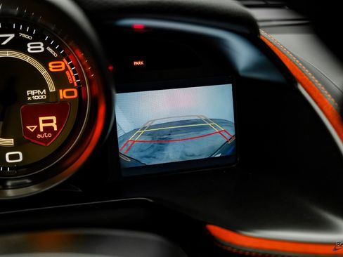 Used 2018 Ferrari 812 Superfast image 76