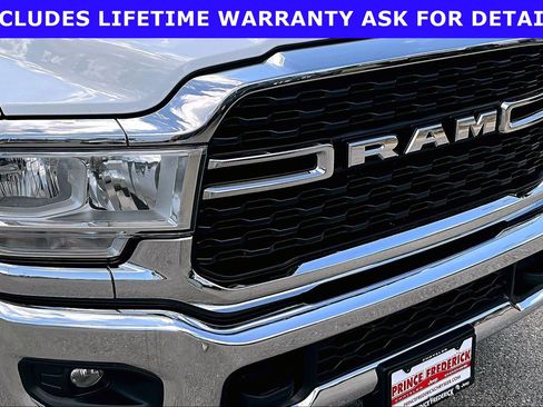 Used 2024 RAM 3500 Big Horn AWD/4WD image 25