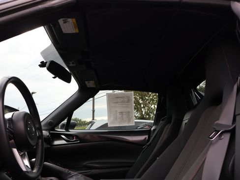 Used 2019 MAZDA MX-5 Miata RF Club RWD image 31