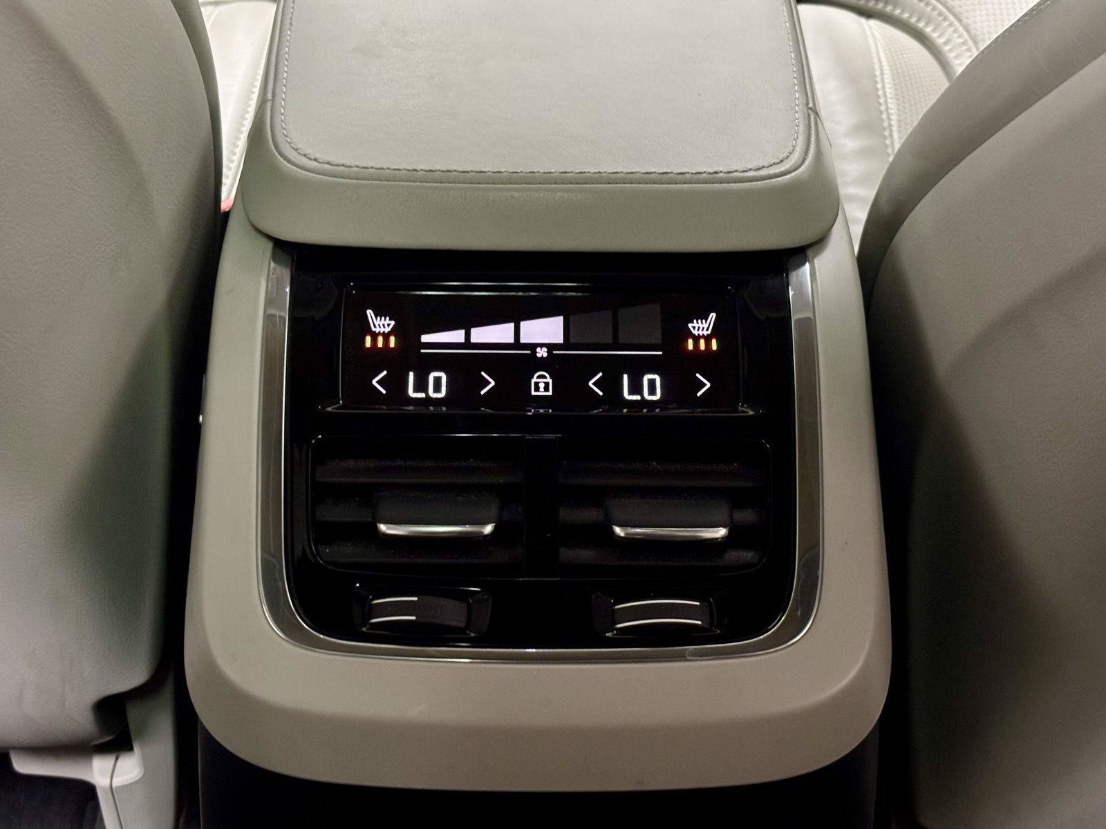 Used 2021 Volvo XC90 T8 Inscription w/ Advanced Package AWD/4WD image 23
