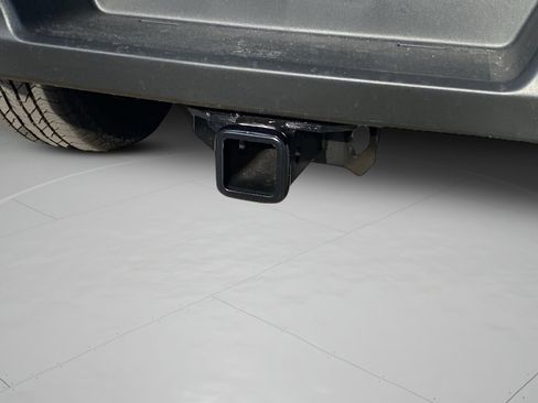 Used 2025 Ford F150 Lariat w/ Equipment Group 501A Mid image 10