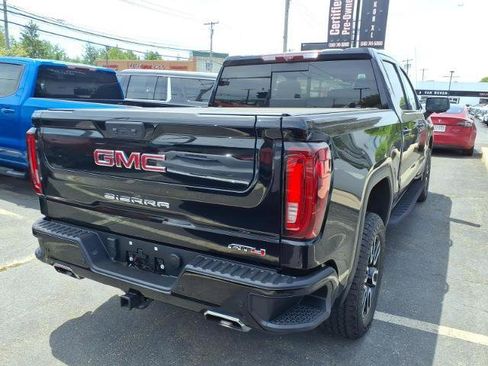 Used 2024 GMC Sierra 1500 AT4 w/ Technology Package AWD/4WD image 6