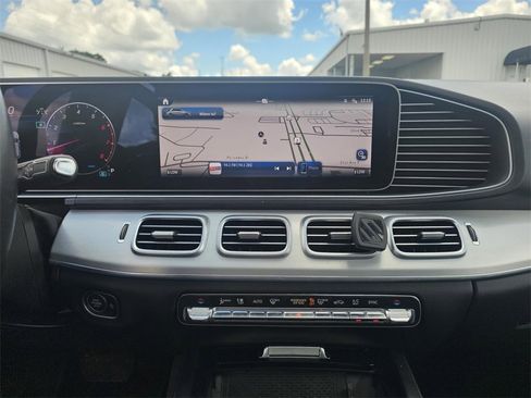 Used 2024 Mercedes-Benz GLE 450 4MATIC image 28