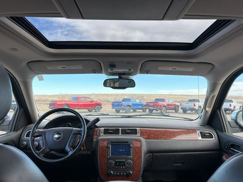 Used 2008 Chevrolet Avalanche LTZ w/ LTZ Preferred Equipment Group image 12