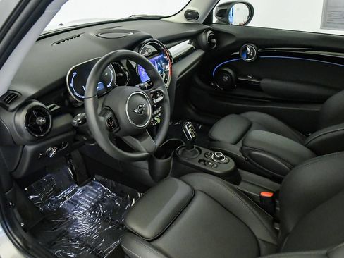 Certified 2024 MINI Cooper SE FWD image 17
