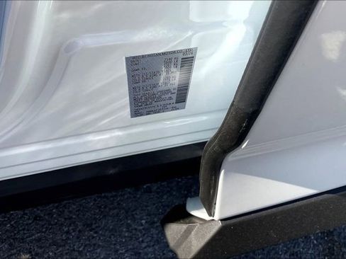 New 2026 Nissan Murano SL image 8