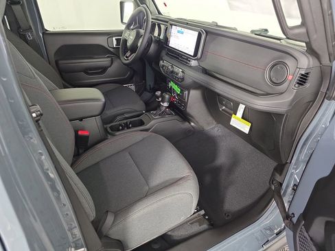 New 2026 Jeep Gladiator Rubicon w/ Safety Group image 39