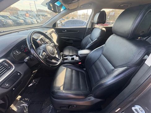 Used 2016 Kia Sorento EX image 18
