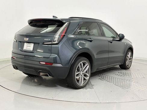 Used 2019 Cadillac XT4 Sport w/ Cold Weather Package image 9