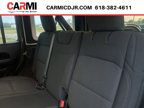 Used 2021 Jeep Wrangler Unlimited Sport image 28