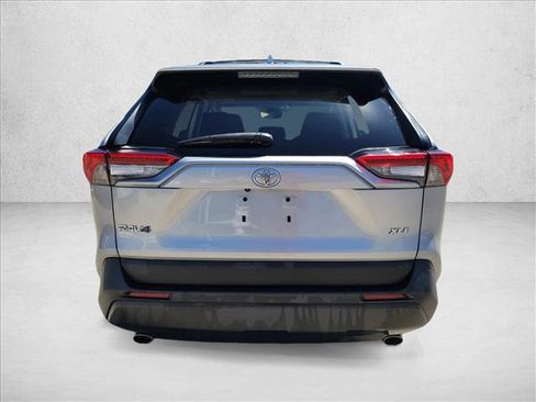 Used 2023 Toyota RAV4 XLE w/ Convenience Package image 5