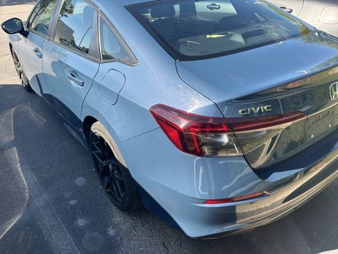 Used 2025 Honda Civic Sport image 6