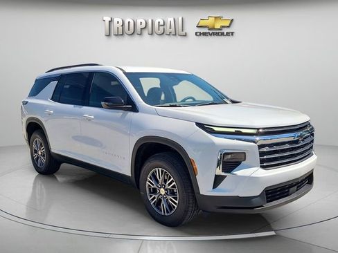 New 2026 Chevrolet Traverse LT image 4