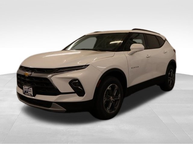 New 2026 Chevrolet Blazer LT w/ Convenience Package FWD image 6
