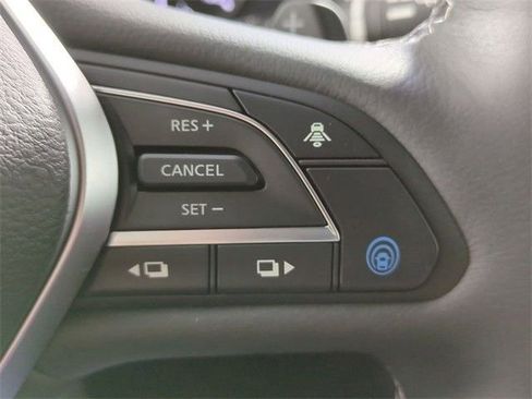 Certified 2025 INFINITI QX55 Essential image 27