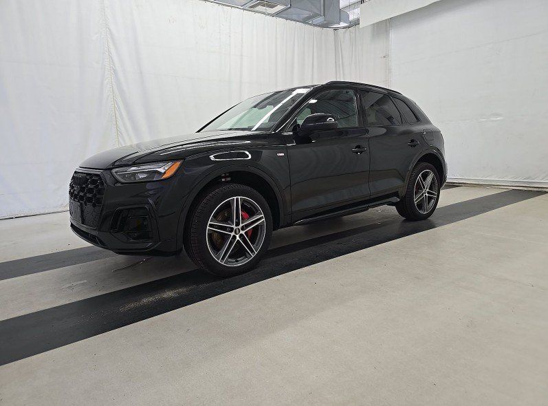 Used 2024 Audi Q5 e Premium Plus w/ Premium Plus Package AWD/4WD image 1