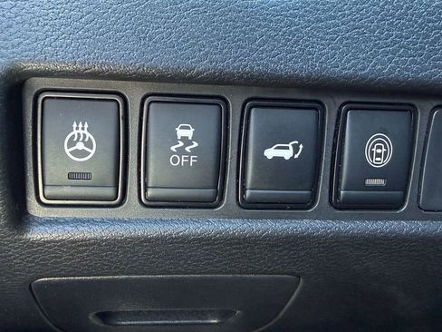 Used 2023 Nissan Murano SL w/ SL Moonroof Package image 17