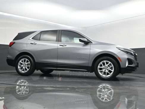 Used 2024 Chevrolet Equinox LT FWD image 41